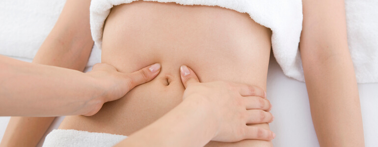 bauch massieren - Mit Massagen die Verdauung fördern